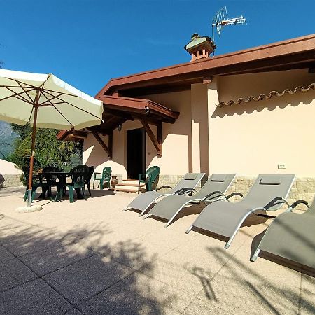 Iseolakerental - Chalet Giulia Sovere المظهر الخارجي الصورة
