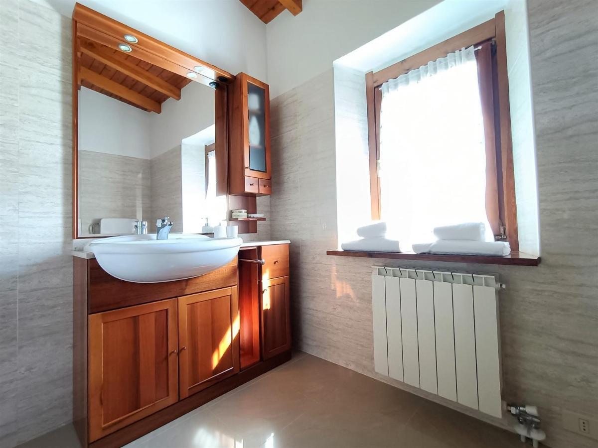 Iseolakerental - Chalet Giulia Sovere المظهر الخارجي الصورة