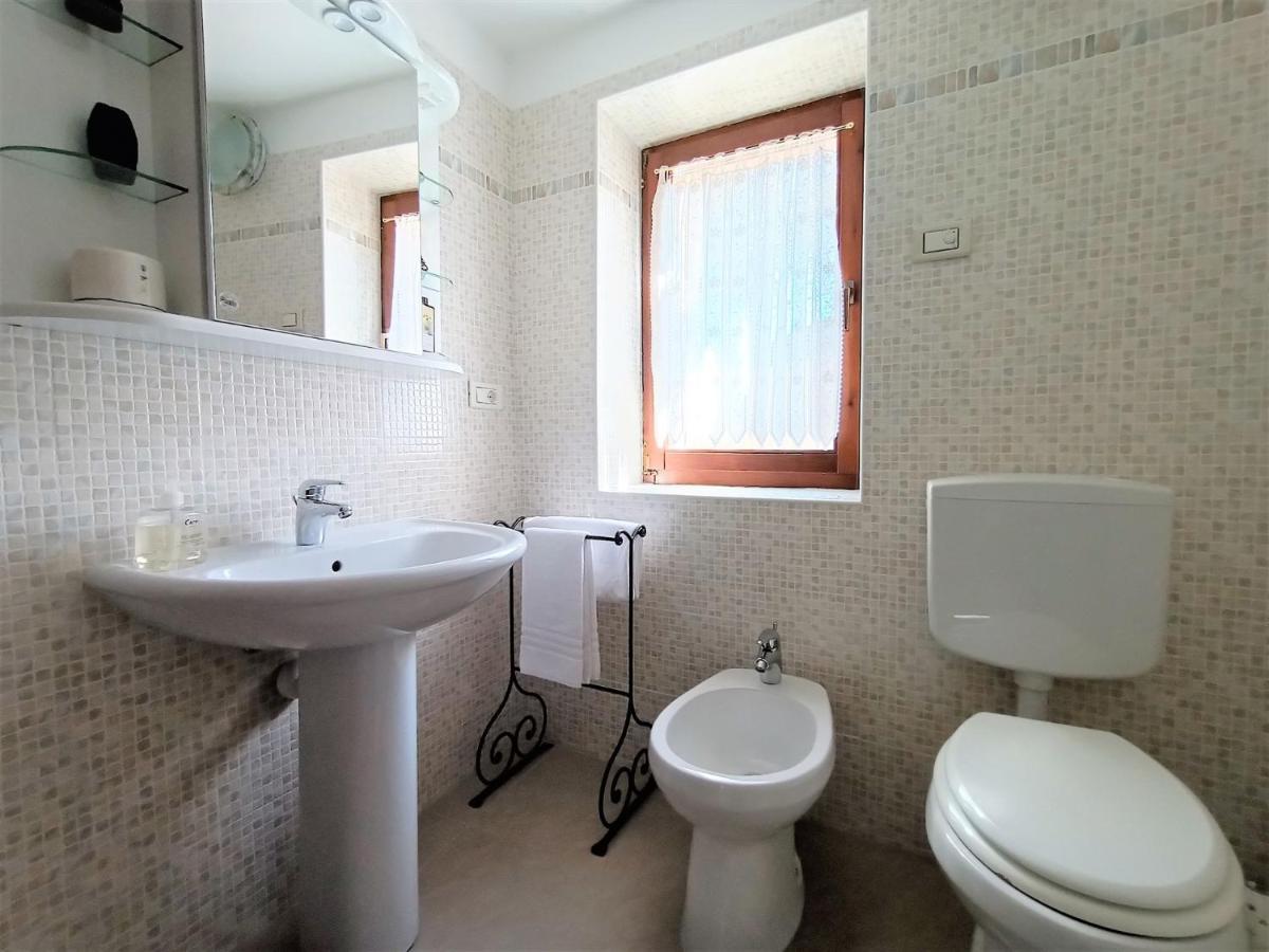 Iseolakerental - Chalet Giulia Sovere المظهر الخارجي الصورة