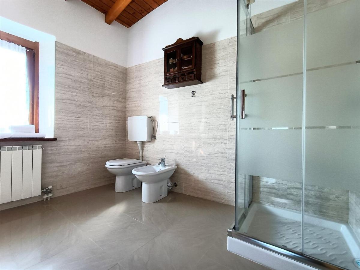 Iseolakerental - Chalet Giulia Sovere المظهر الخارجي الصورة