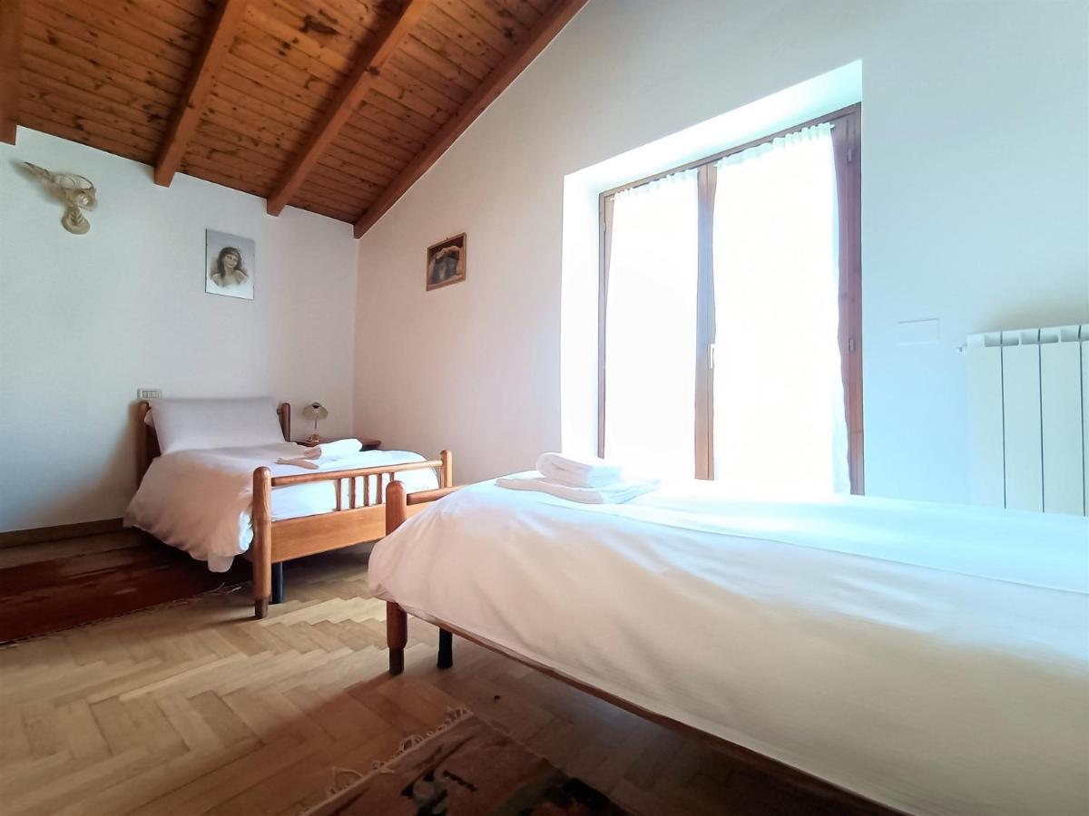 Iseolakerental - Chalet Giulia Sovere المظهر الخارجي الصورة