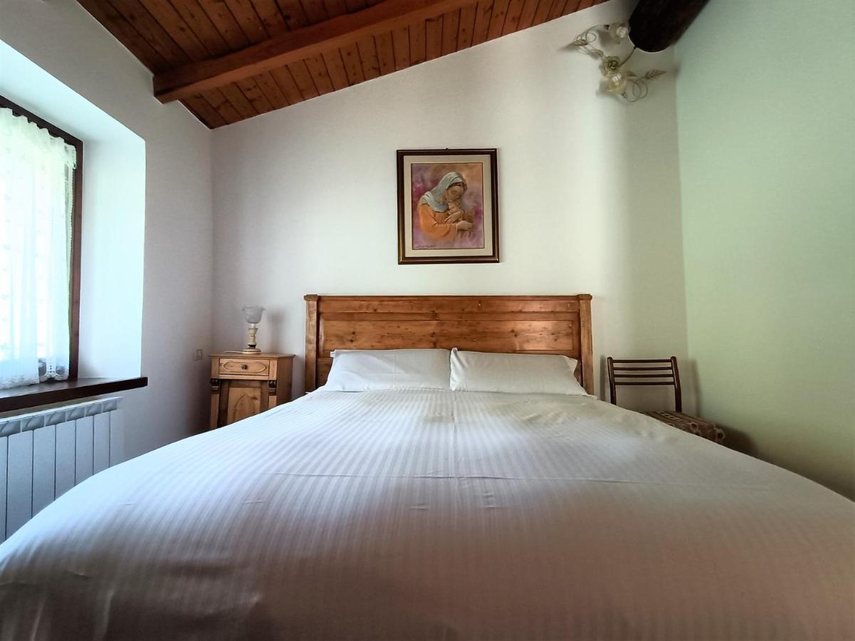 Iseolakerental - Chalet Giulia Sovere المظهر الخارجي الصورة