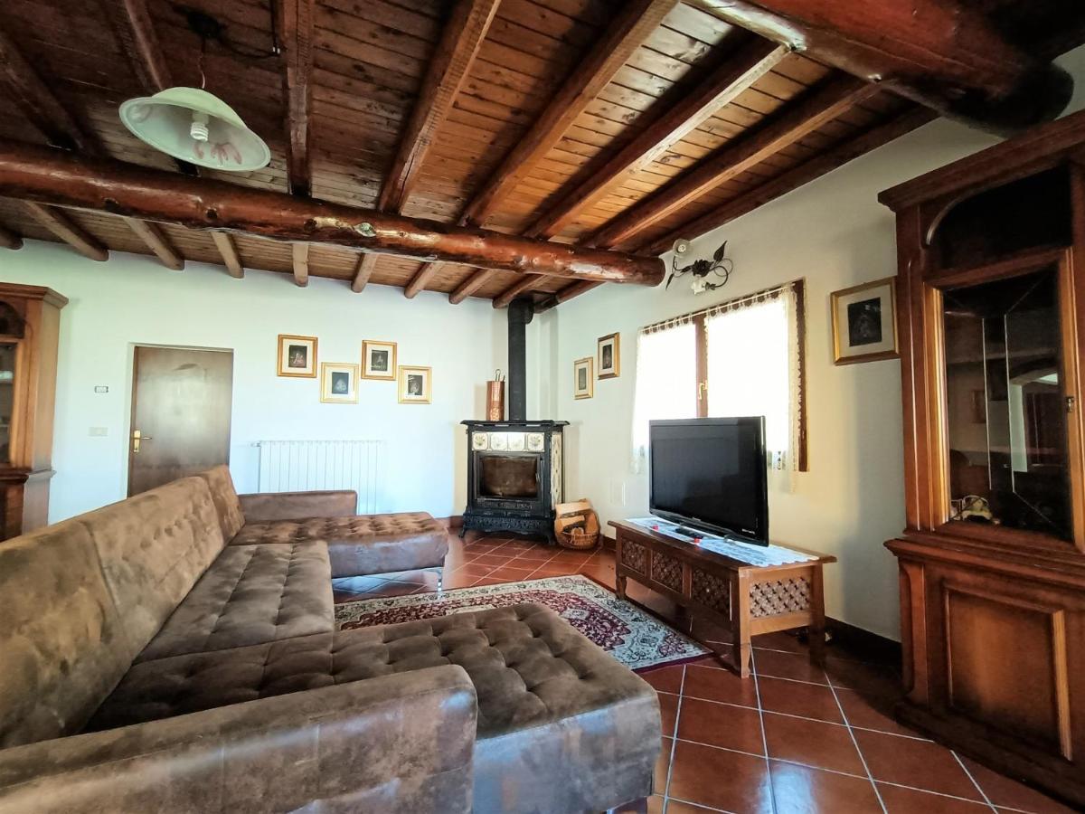 Iseolakerental - Chalet Giulia Sovere المظهر الخارجي الصورة